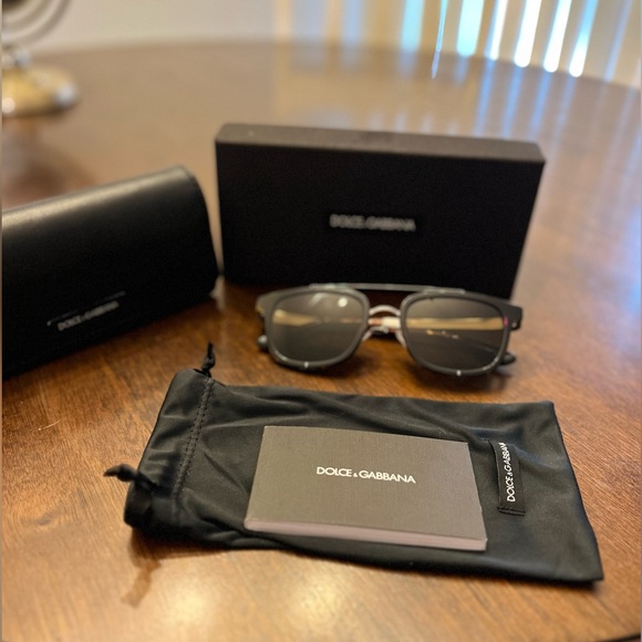 Dolce & Gabbana Sunglasses - Picture 2 of 5